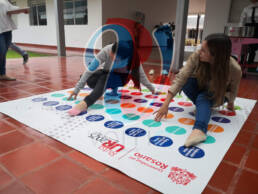 Twister-U-Rosario-Experiencias-activaciones